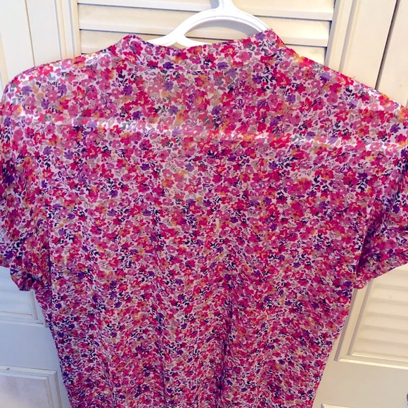 Floral, Sheer, Spring Top - Picture 2 of 6